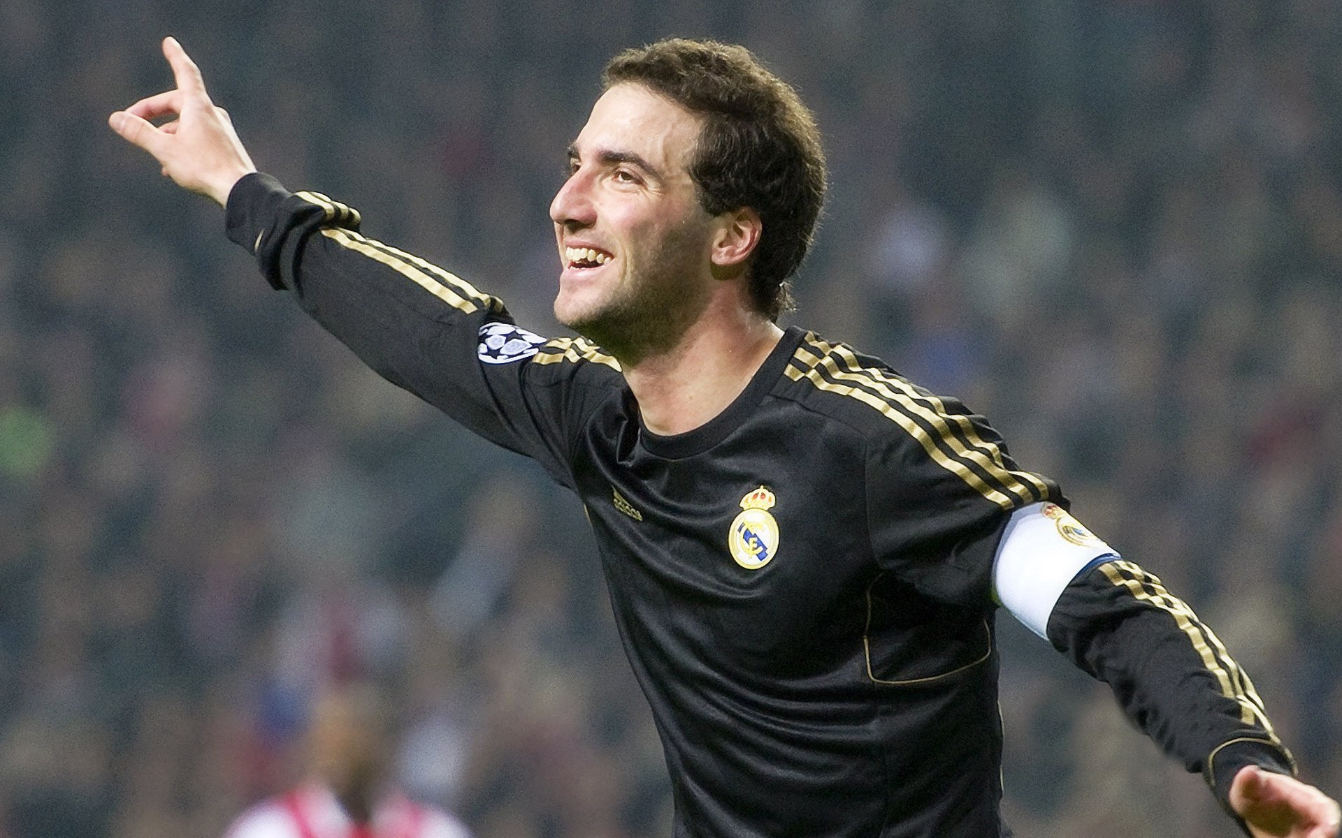 球队在进攻端找到更高效的配合方式，进攻型球队